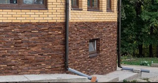 Наружная отделка фундамента в Советской Гавани от ТротуарнаяПлитка по цене от 935 руб.
